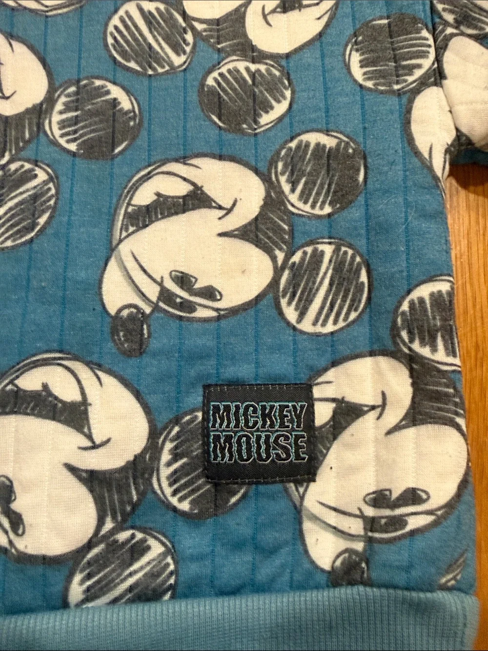Disney junior Mickey boys two piece outfit size 3T .